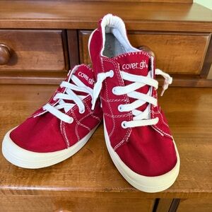 COVERGIRL women’s 12 Red Canvas Sneakers slip on shoes converse style